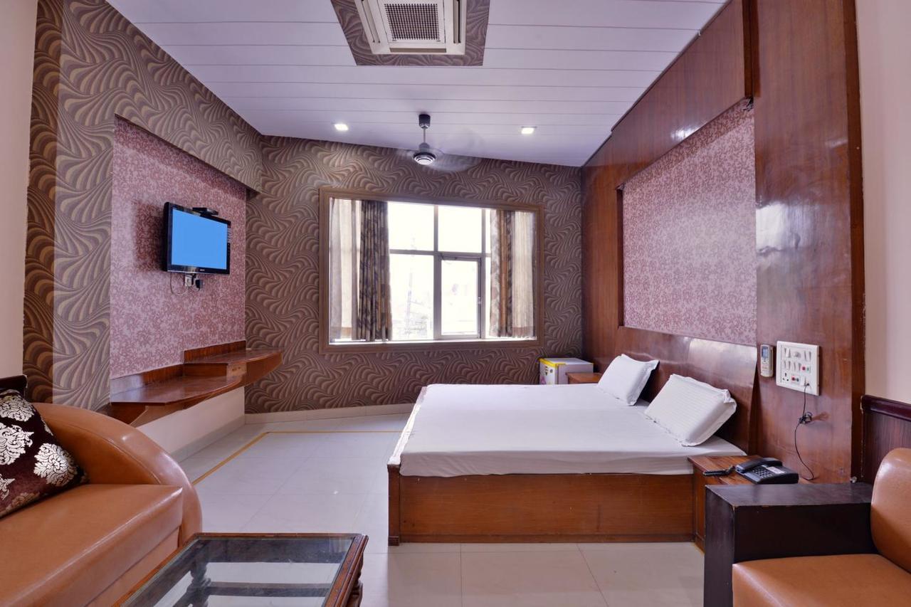 Rc Inn Sirsa Exterior foto